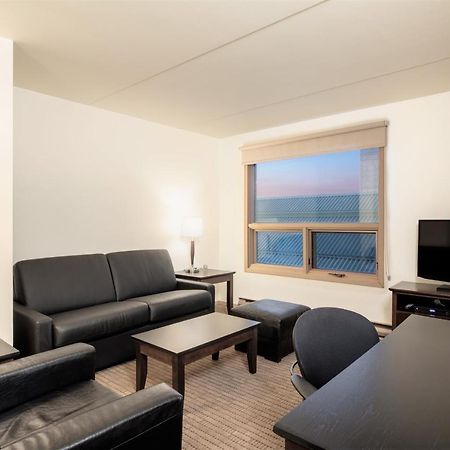 Fort Garry Place Furnished Suites 위니펙 외부 사진