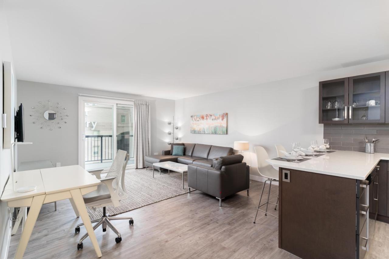 Fort Garry Place Furnished Suites 위니펙 외부 사진