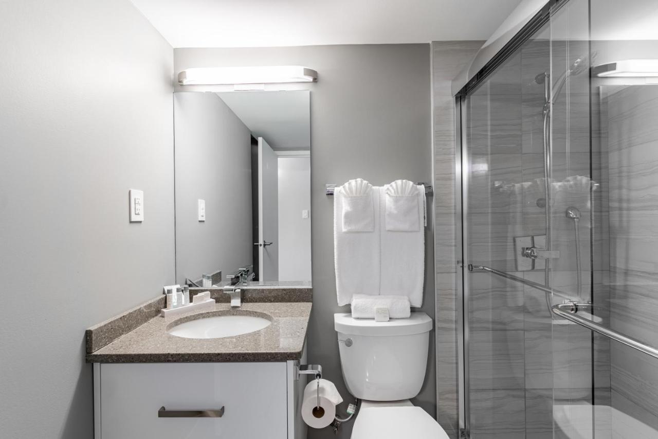 Fort Garry Place Furnished Suites 위니펙 외부 사진