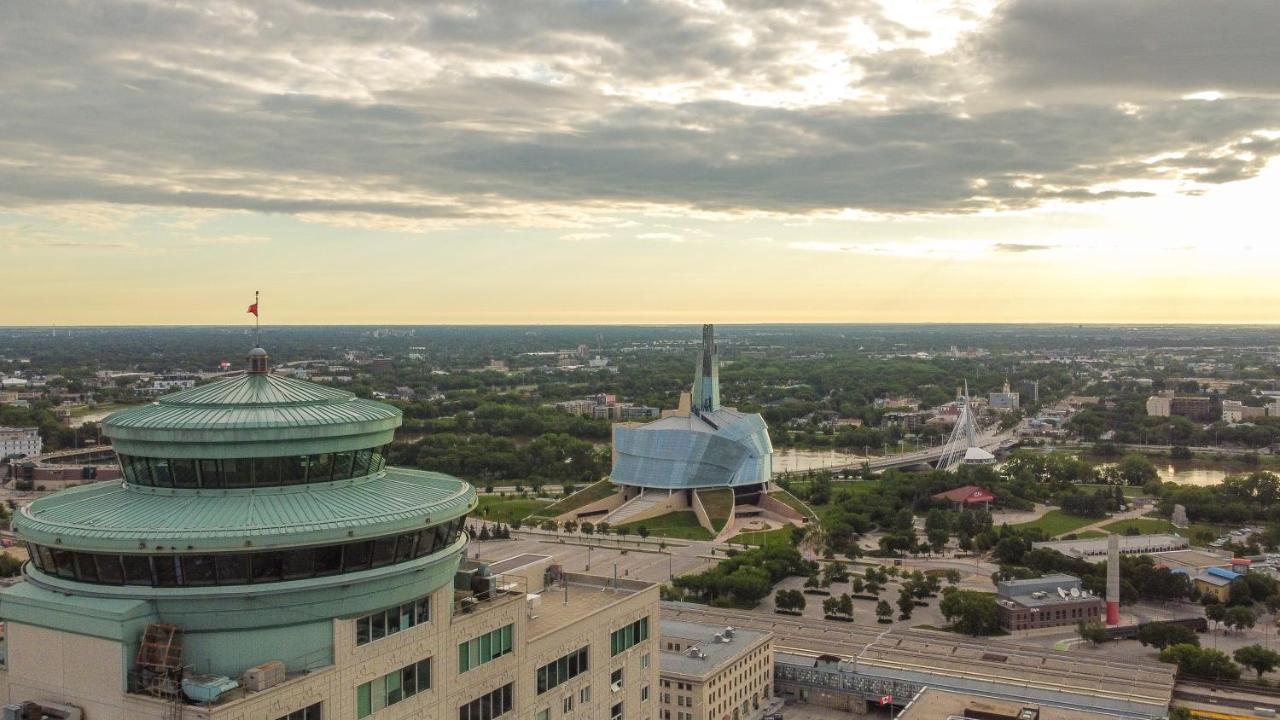 Fort Garry Place Furnished Suites 위니펙 외부 사진